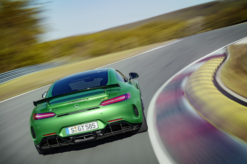 Illustration for article titled Mercedes-AMG GT R: This Is More Of It (And My God Is It Green)
